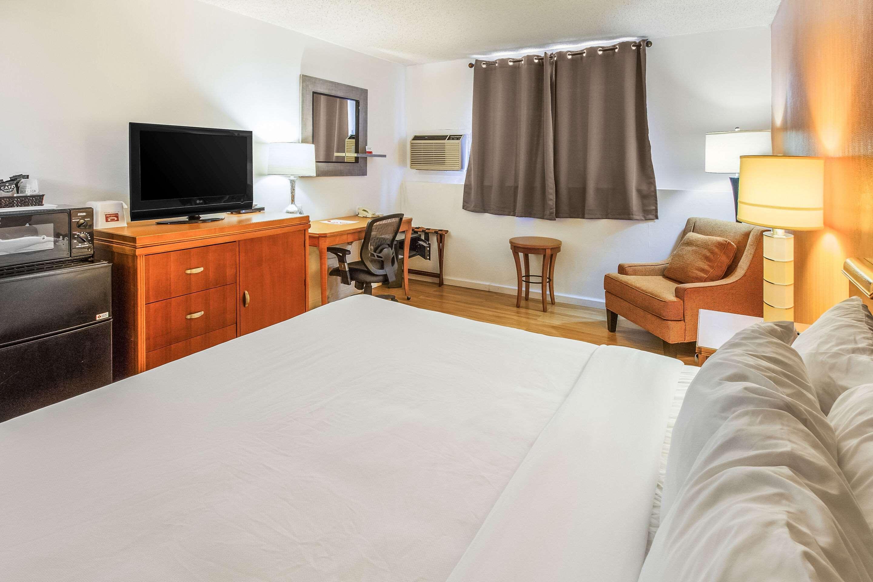 Econo Lodge Alliance Dış mekan fotoğraf
