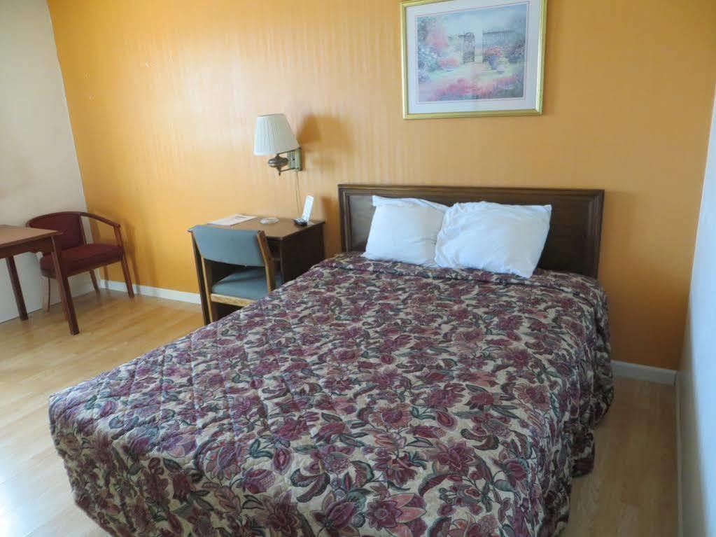 Econo Lodge Alliance Dış mekan fotoğraf